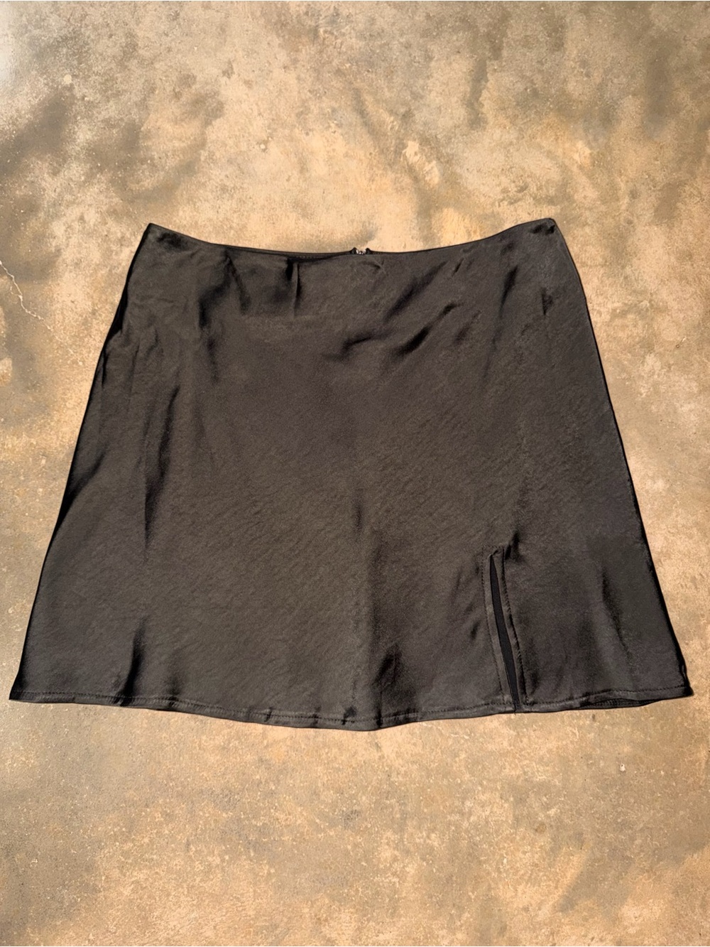 Princess Polly Black Satin Mini Skirt Side Slit Tailgate Game Day US 10 Holiday